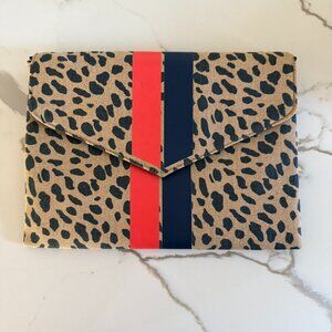 Stella & Dot Bellamy Leopard Clutch